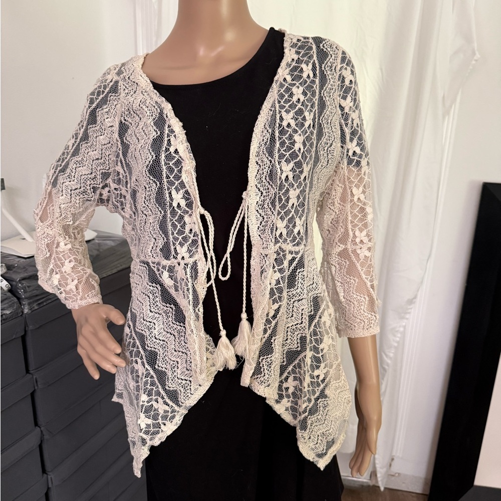 Haute Monde Lace Cardigan in Cream and Black